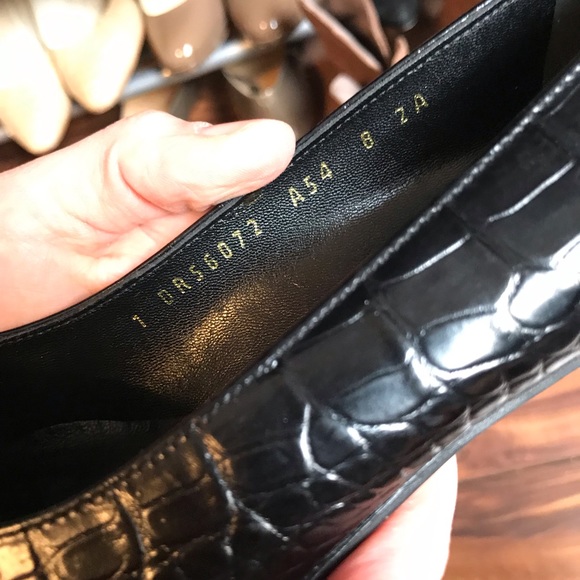 NWOT Salvatore Ferragamo Vintage 90s Gator Heels Womens Size 8 Narrow Black Pump - Picture 7 of 8